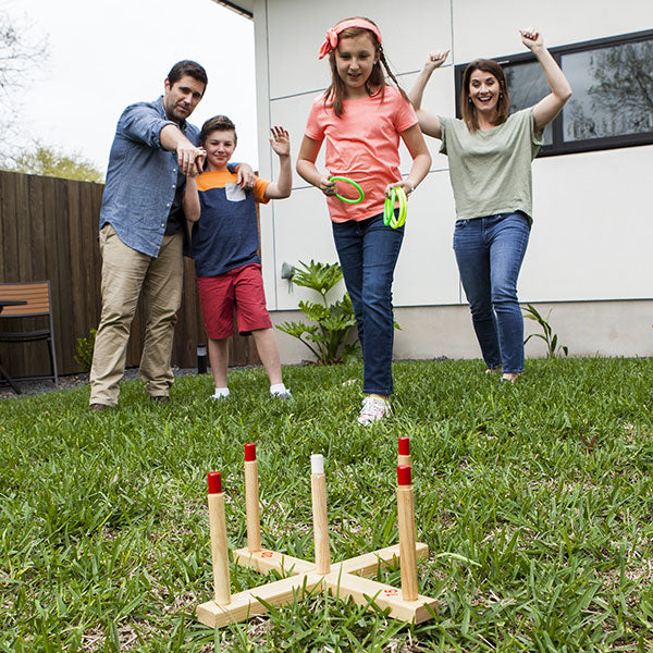 Complete Ring Toss Set with familiy